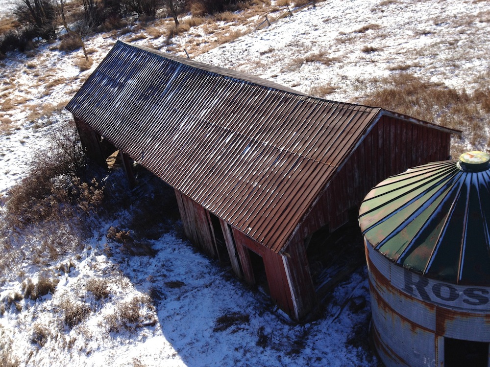 barn-with-silo