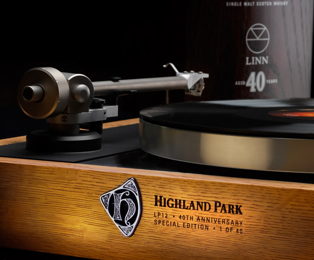 linn_highlandpark_spec_40th_ed_sondek_lp12_close-up_web-res