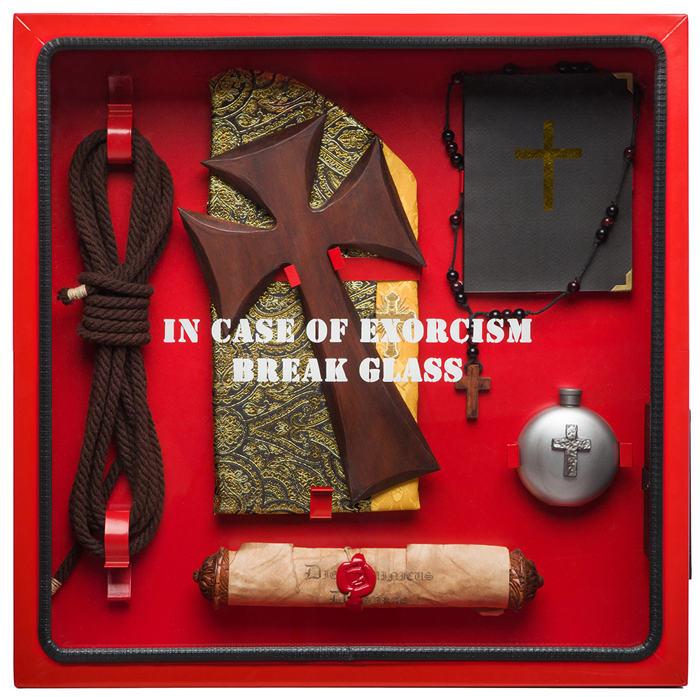 exorcism_kit_01