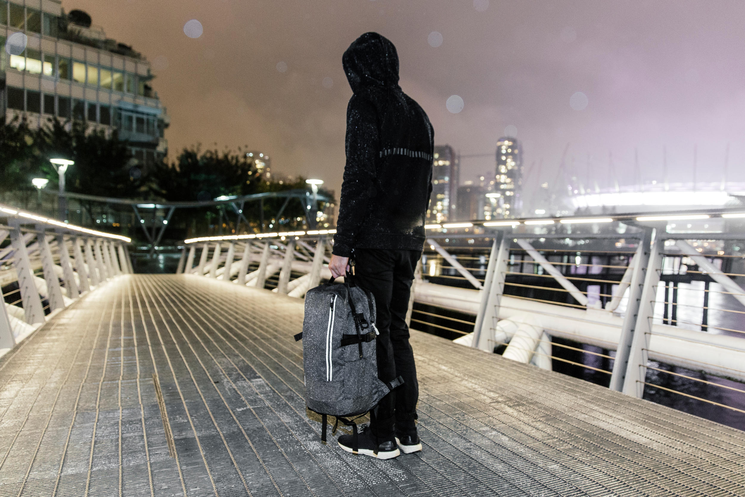 MTMzNzI3MzgyMDUyOTI1NDEw