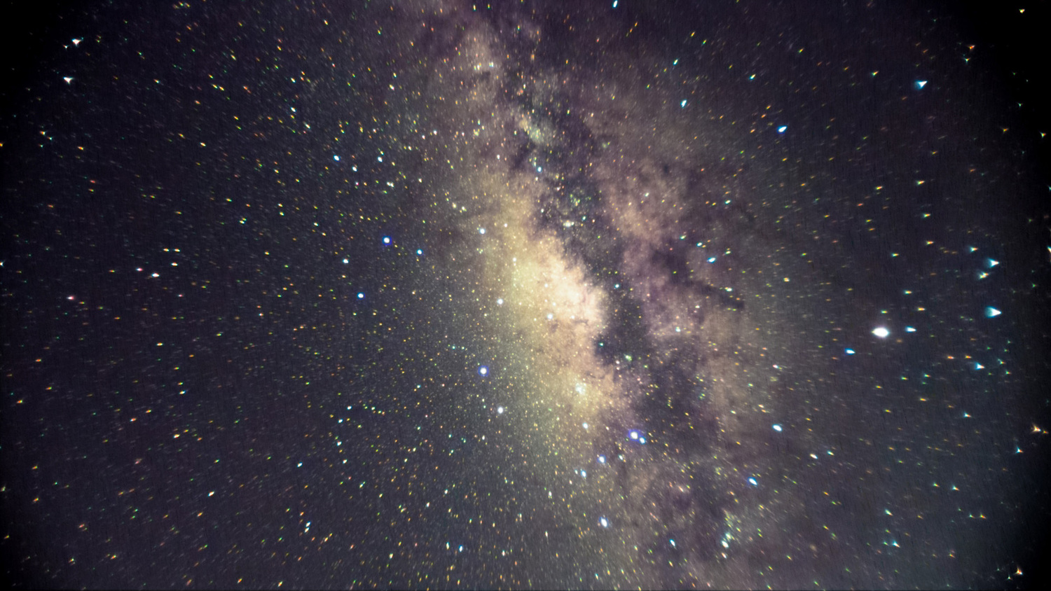 Picture saved with settings embedded.