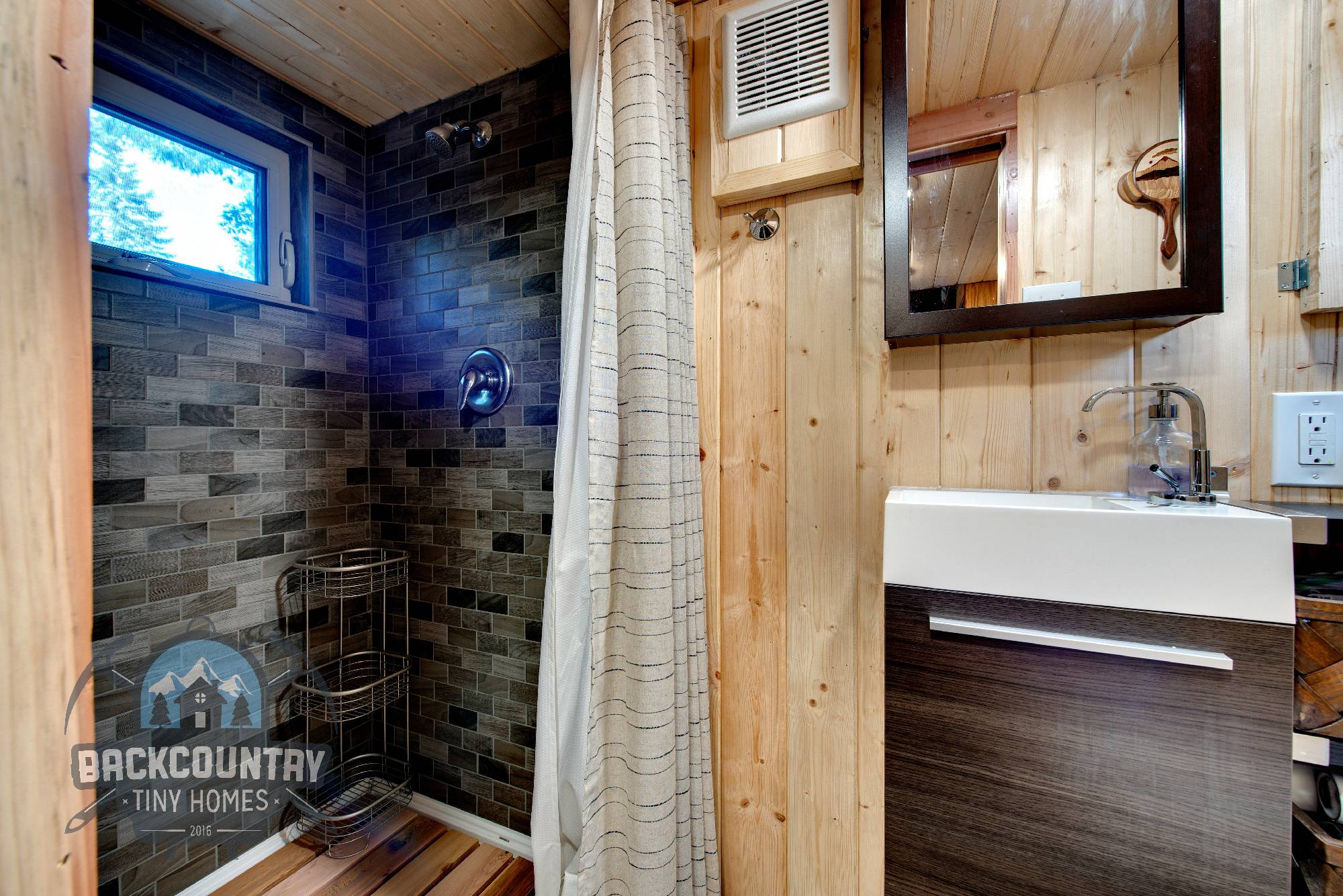 luketinaorlando-tinyhouse-26-5782x3860-54