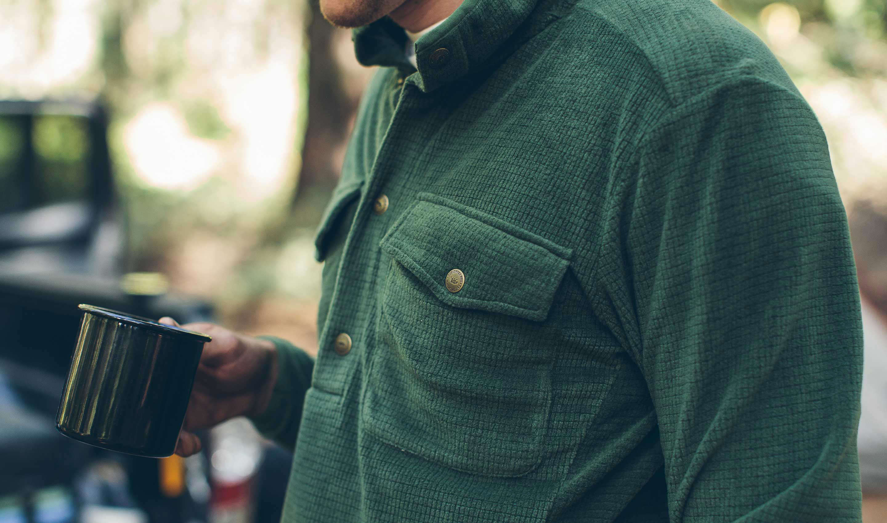 editorial_outdoors_01_packpullover_green_2880_03