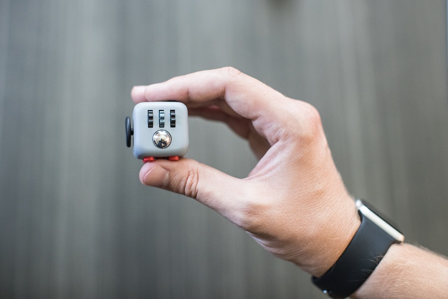 Fidget Cube Kickstarter - 2